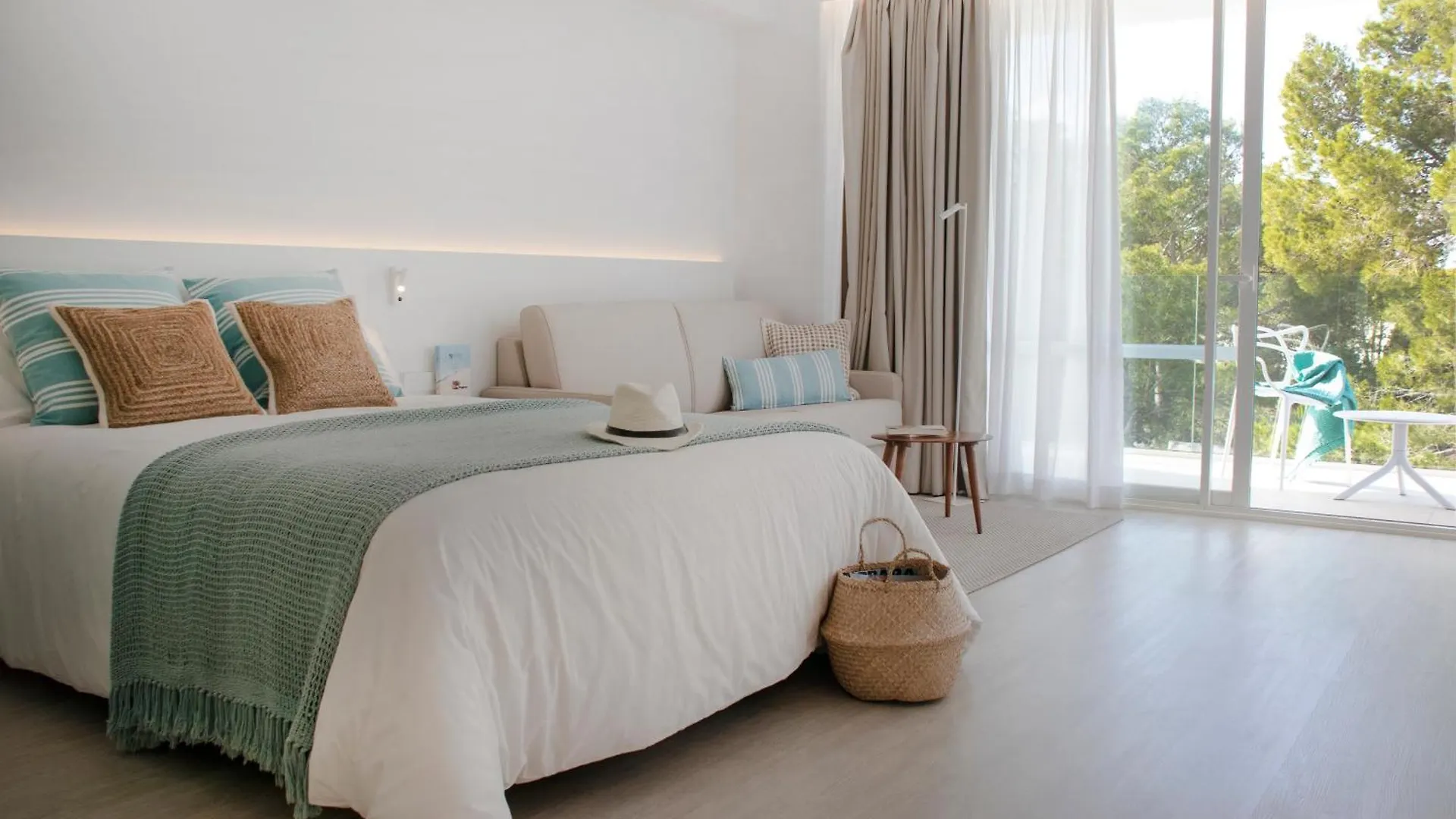 ****  Els Pins Resort & Spa - Emar Hotels Sant Antoni de Portmany İspanya